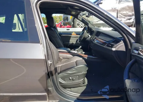 2011 BMW X5 xDrive35I/xDrive35I Premium/xDrive35I Sport Activity z USA, uszkodzony, nr VIN 5UXZV4C56BL407425